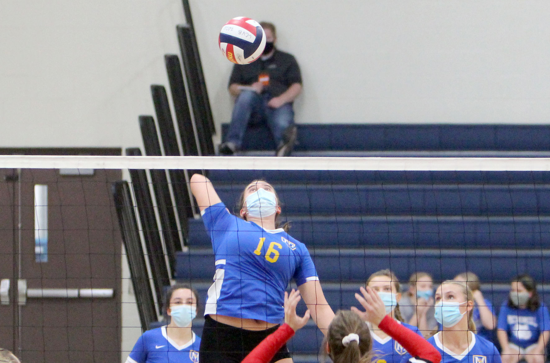 McDonell volleyball vs Prentice at Division 4 state semifinals 11-7-20